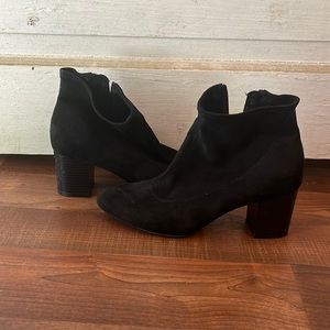 Black ankle booties (LifeStride)